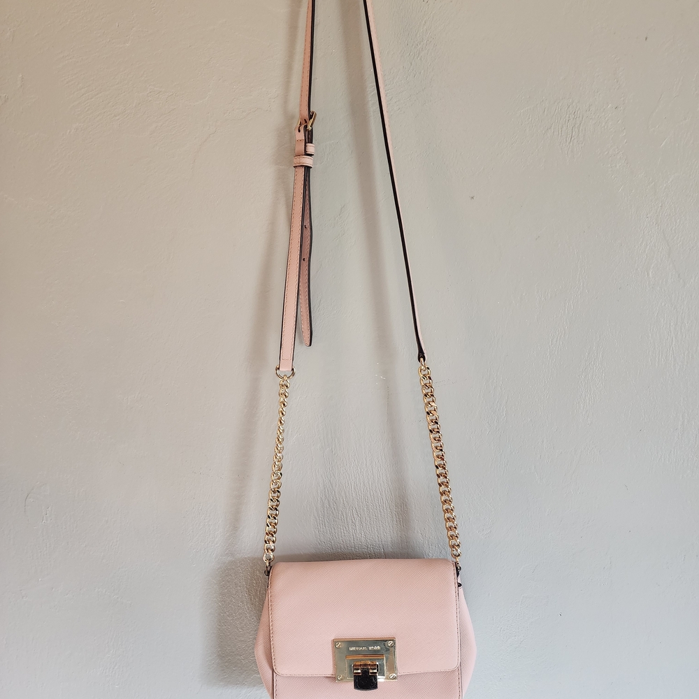 Michael Kors Tina Crossbody In A Soft Powder Pink - Picture 3 of 12